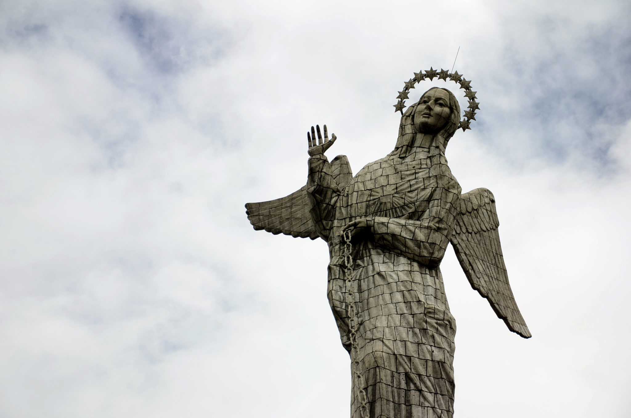 El Panecillo Statue in Quito ist eine wichtige der Sehenswürdigkeiten in Ecuador 