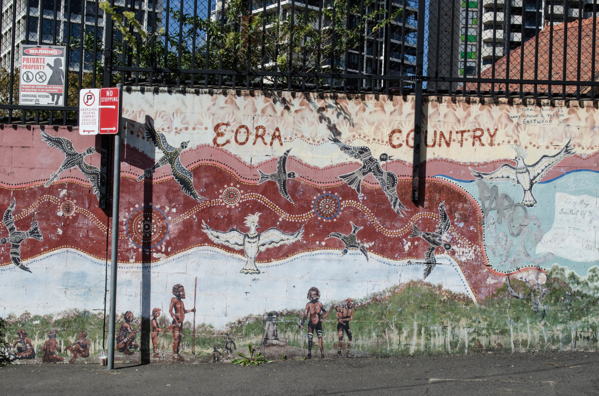 Redfern Sydney: Die Malerei an den Mauern erzählen die Geschichten der Aborigines, die hier einst lebten