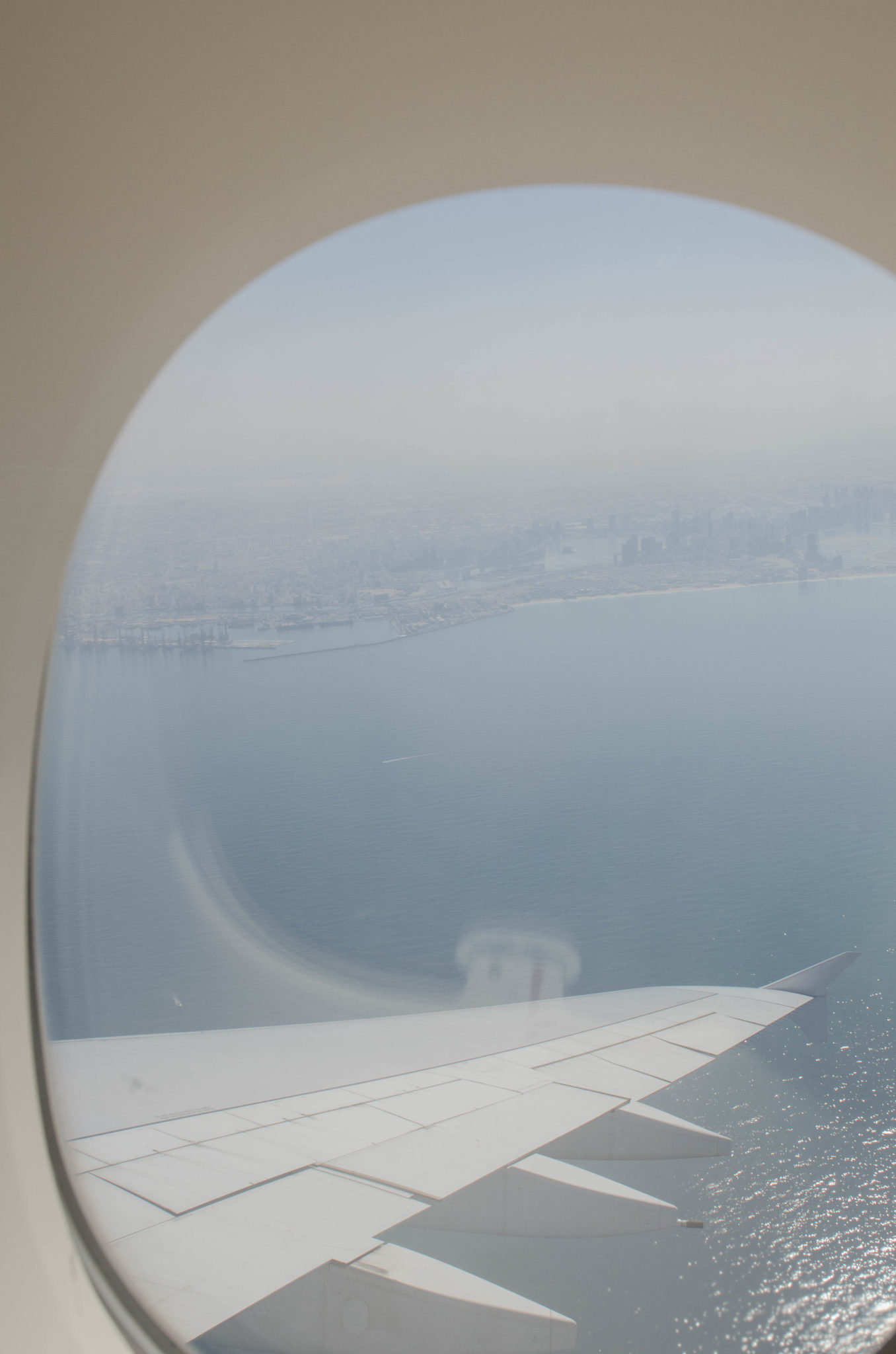 Aus der Emirates Business Class sieht man Dubai von oben
