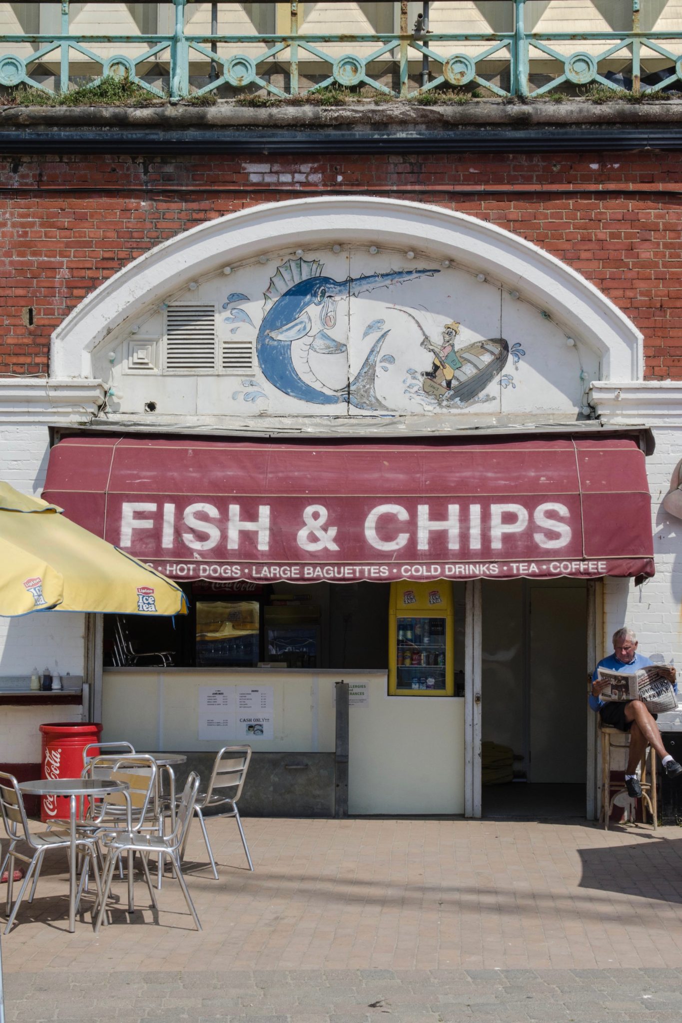 Brighton Beach ist ein bunter Mix aus Strand, Souvenirständen und süßen Museen.