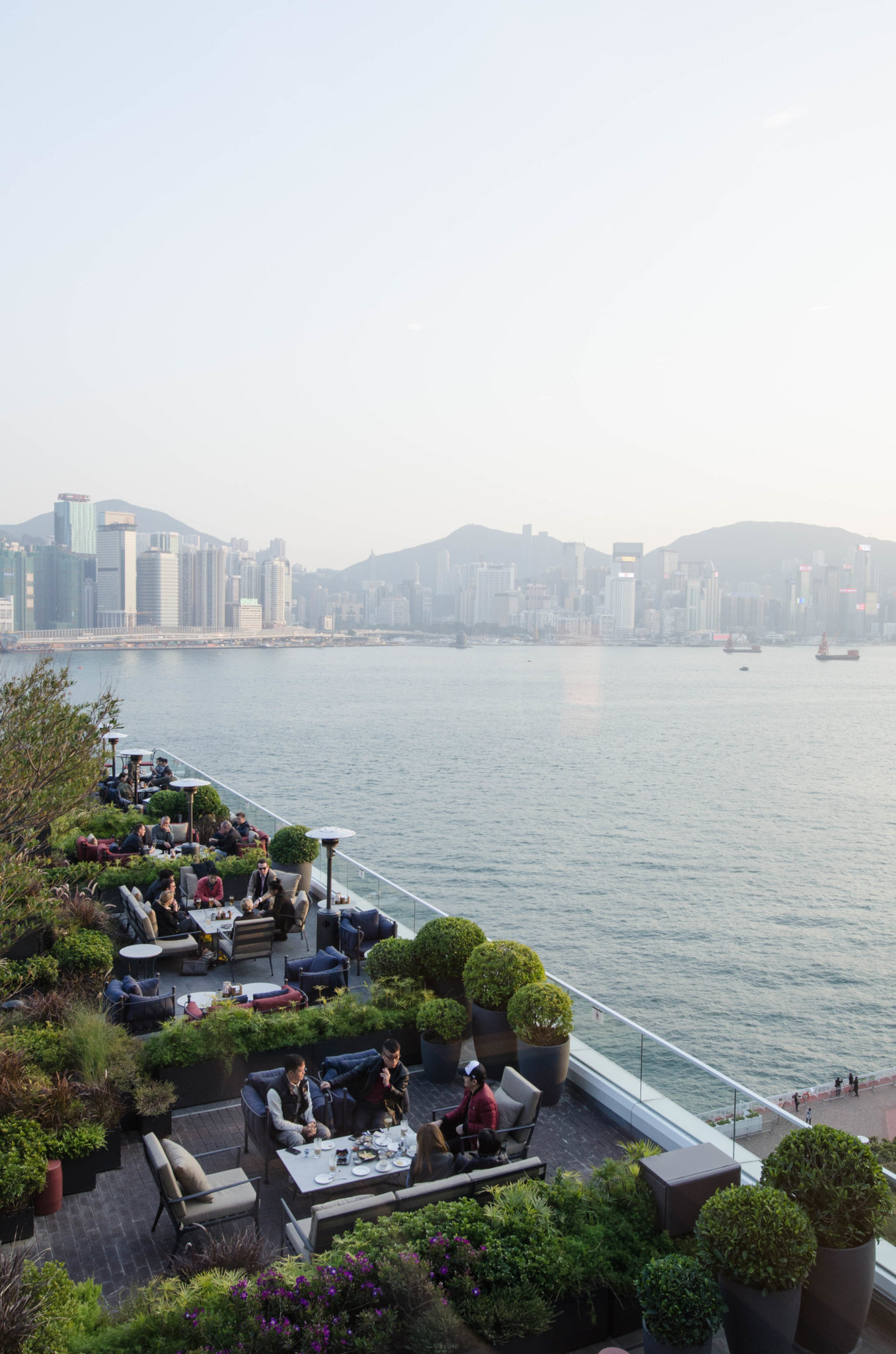 Die Aussicht vom Kerry Hotel Hong Kong ist einmalig.