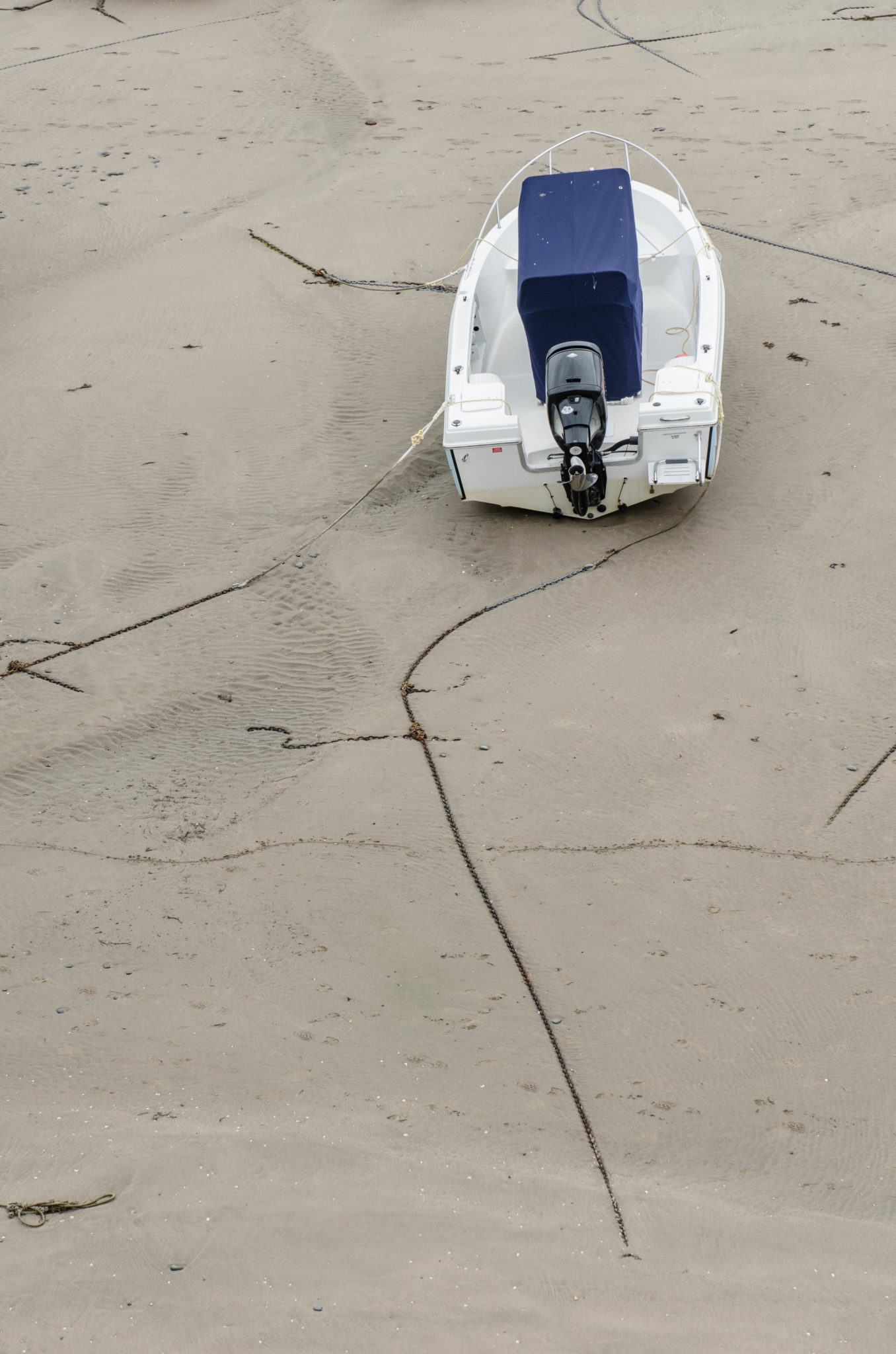 Ein Boot am Strand in Wales