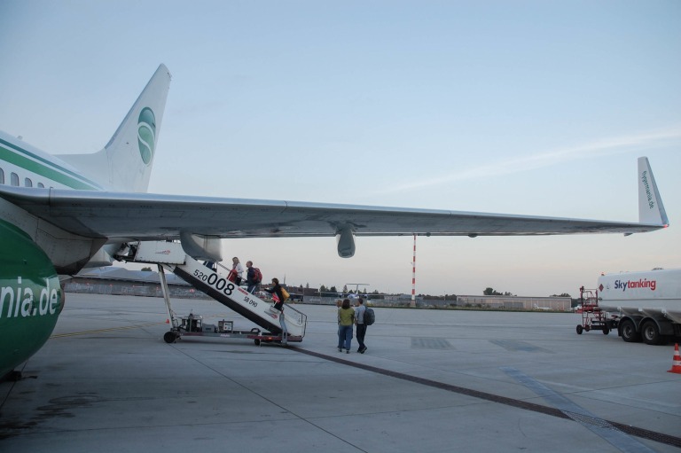 Germania Bewertung: In der Economy Class des B737-700 von Düsseldorf nach Ponta Delgada