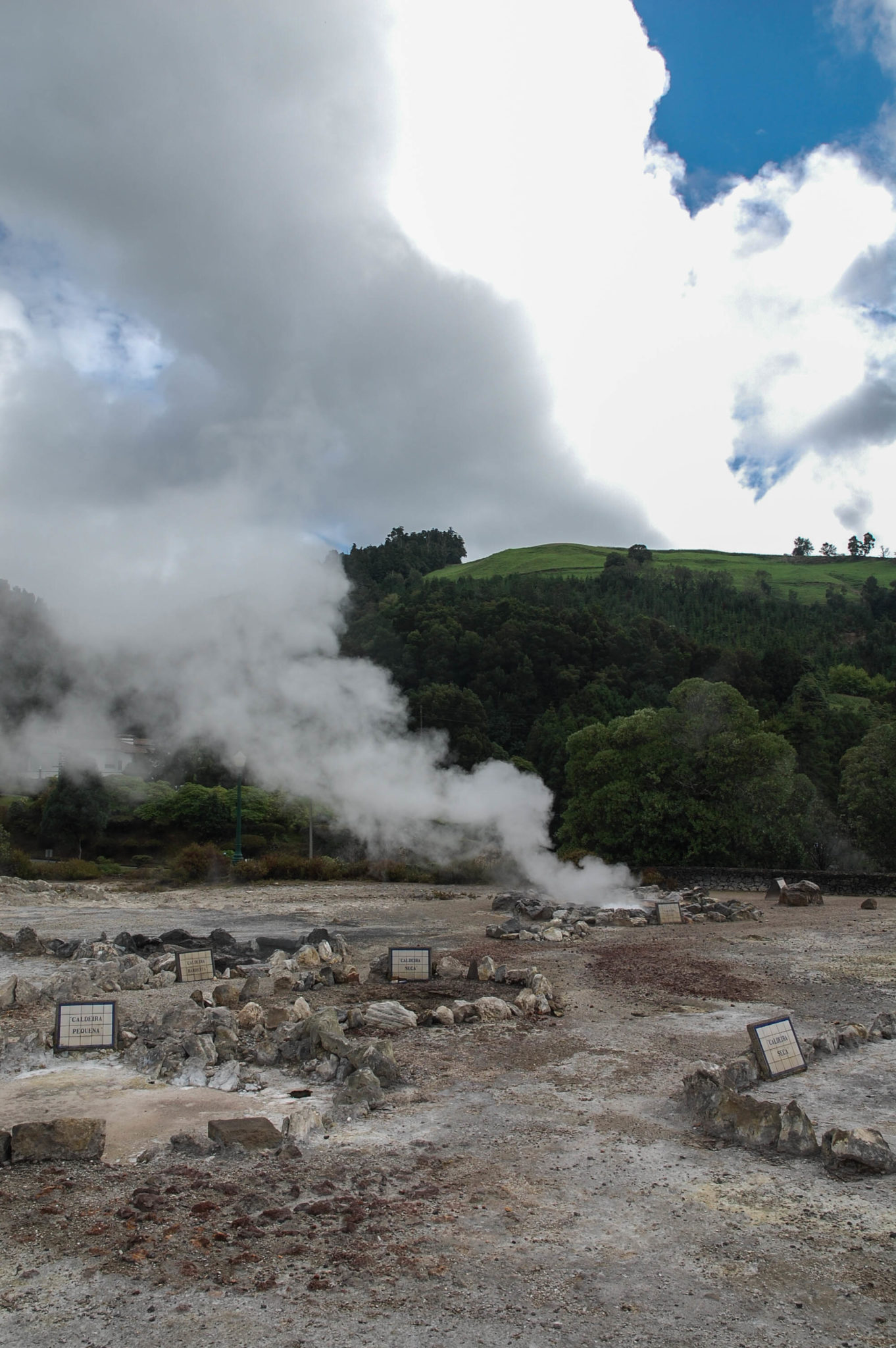 Überall befinden sich in Furnas heiße Vulkanquellen