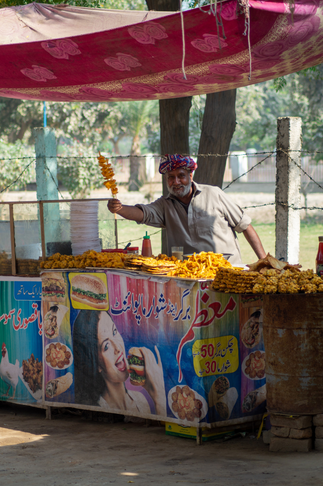 Snacks im Familienpark in Bahawalpur