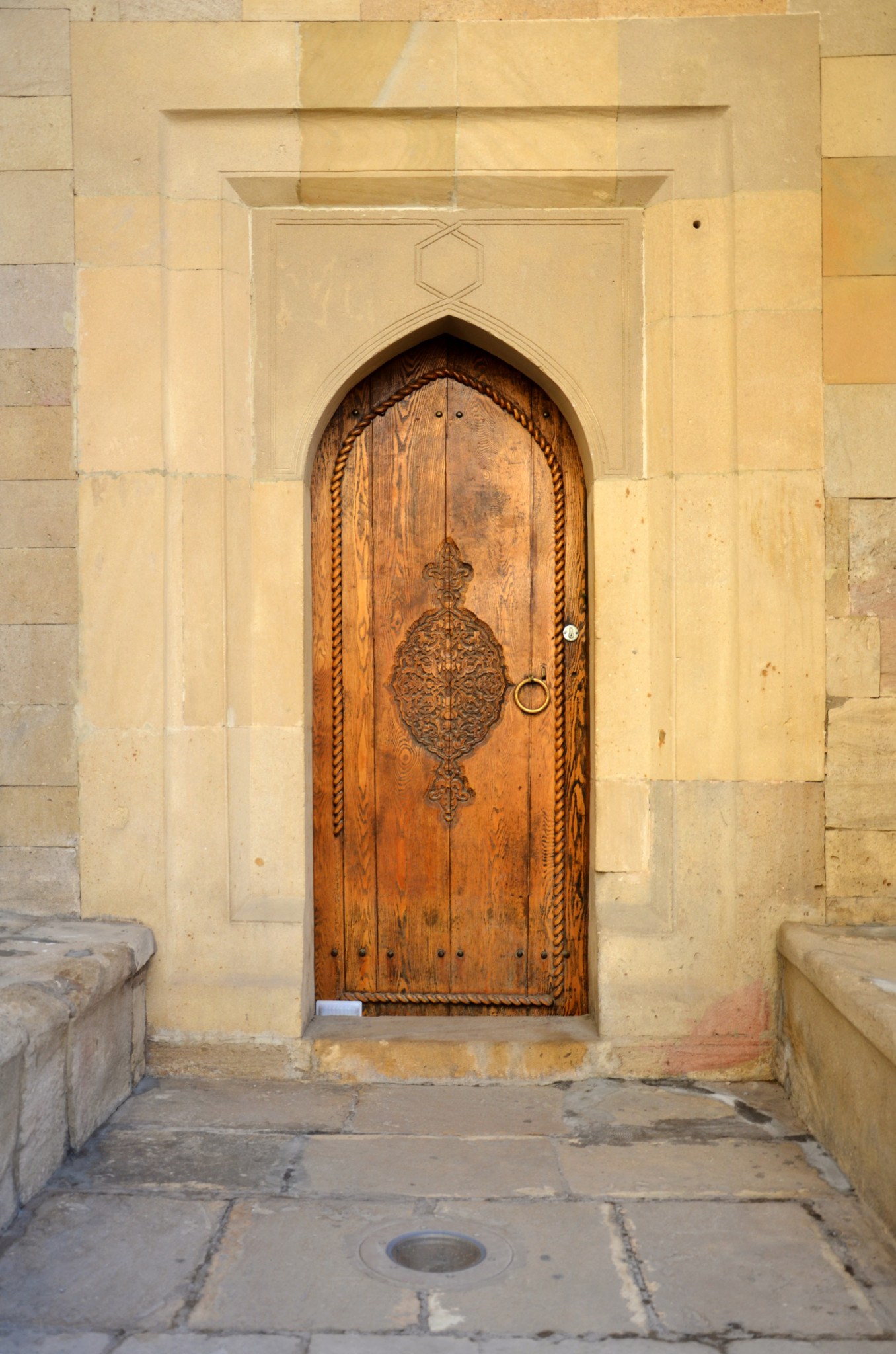 Türen in der Hauptstadt Baku