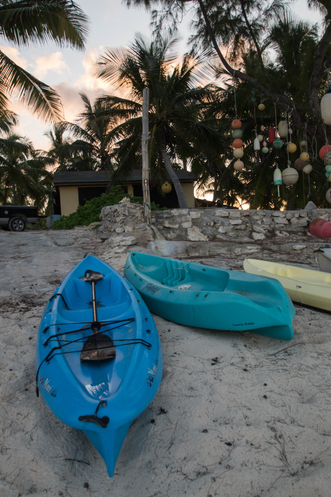 Kayakfahren auf den Bahamas im Greenwood Beach Hotel