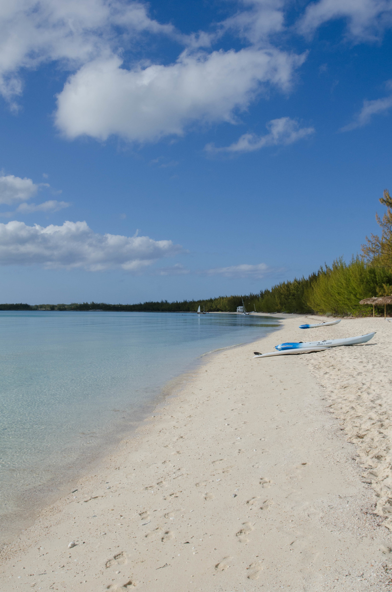 Strand vor dem Frigate's Restaurant