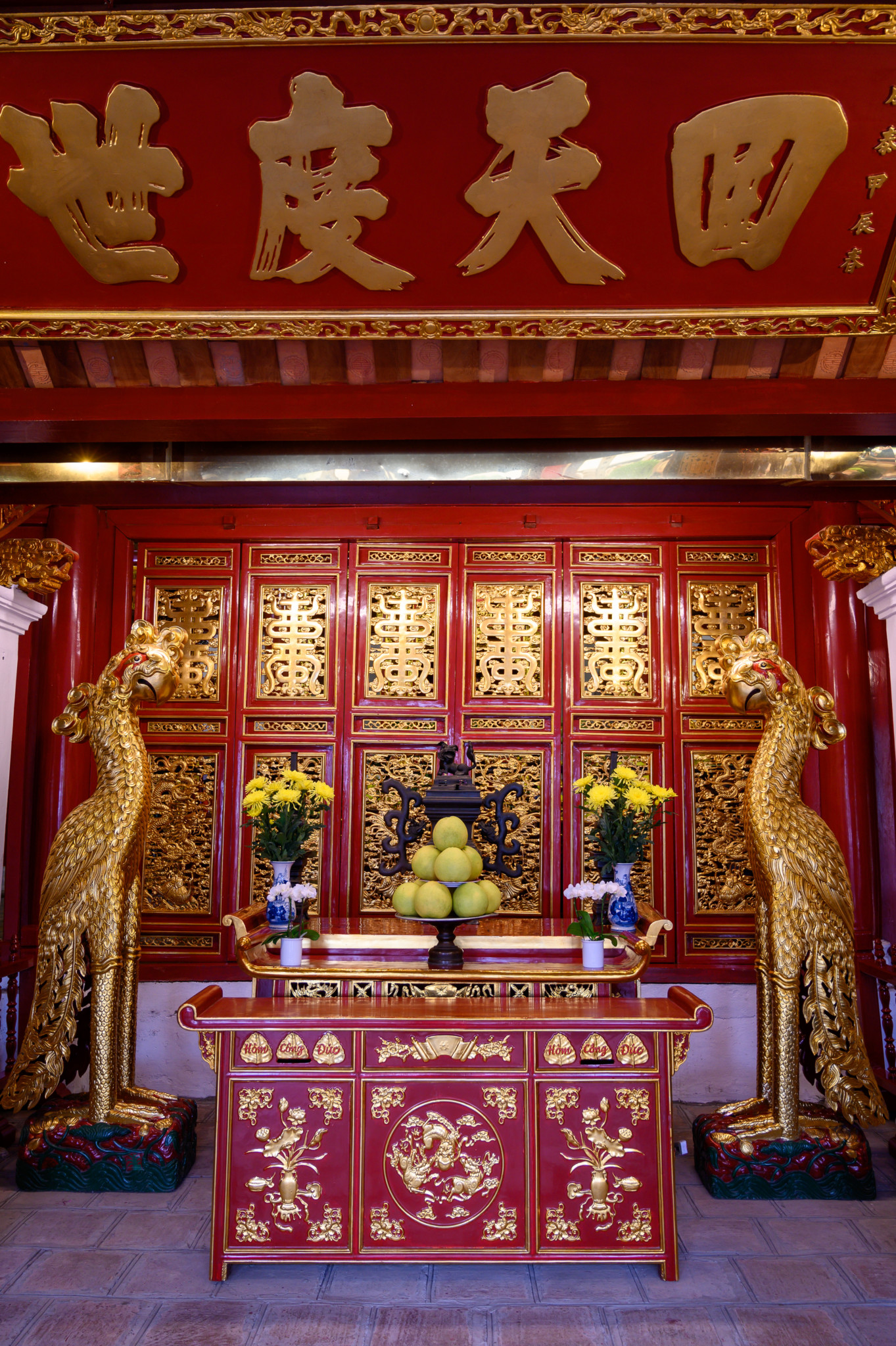 Der Tempel des Jadebergs in Hanoi von innen