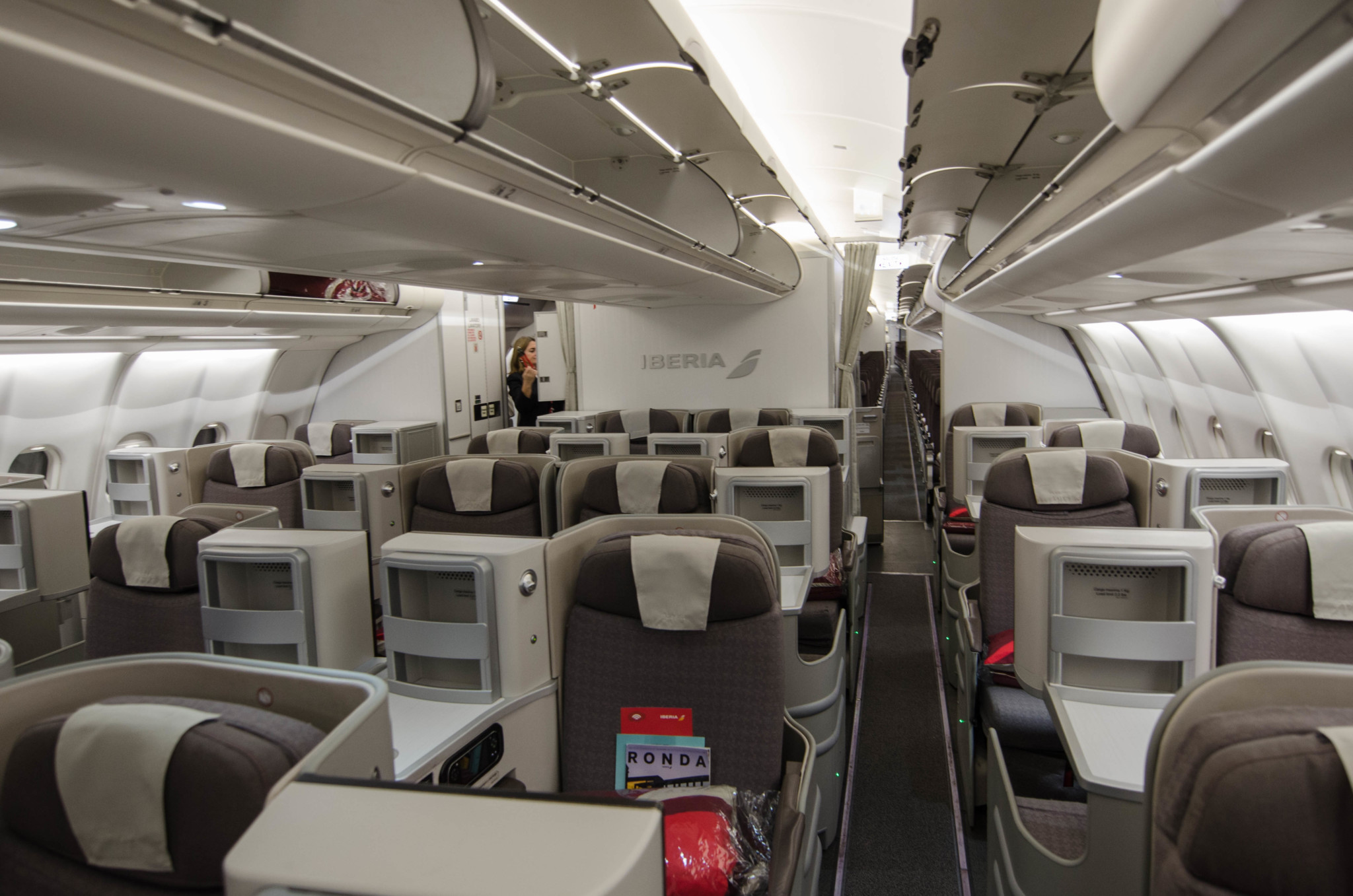 Iberia Business Socio-economic class Airbus A330 Kabine