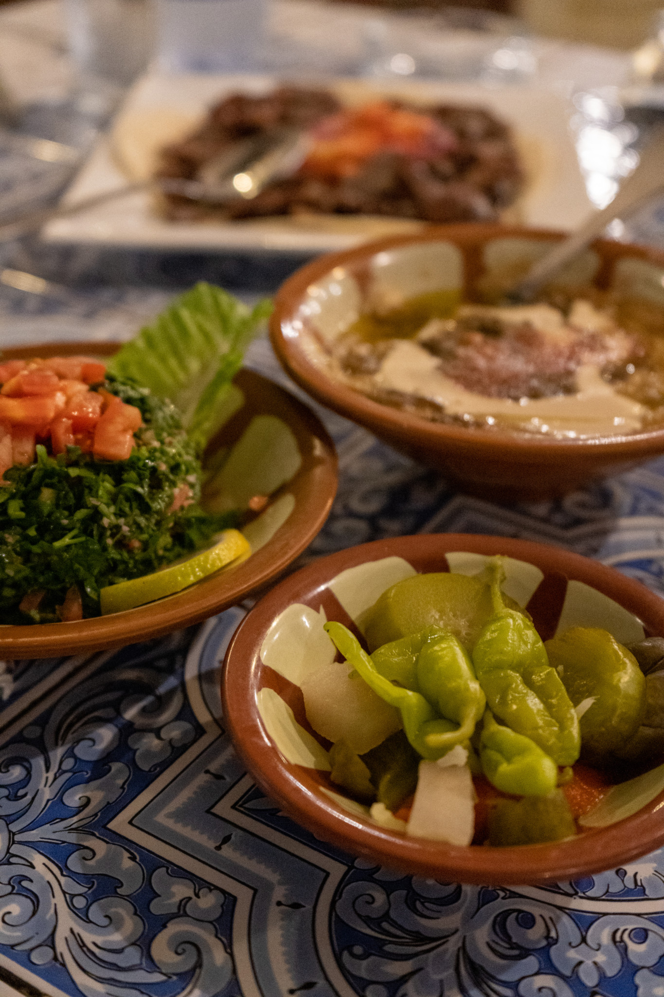 Typisch arabische Mezze in Abha
