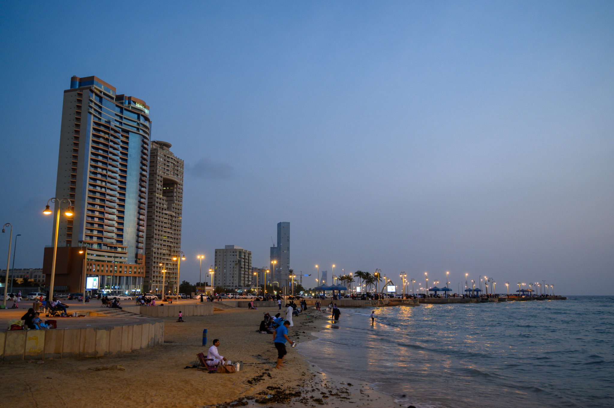 Corniche von Jeddah am Abend