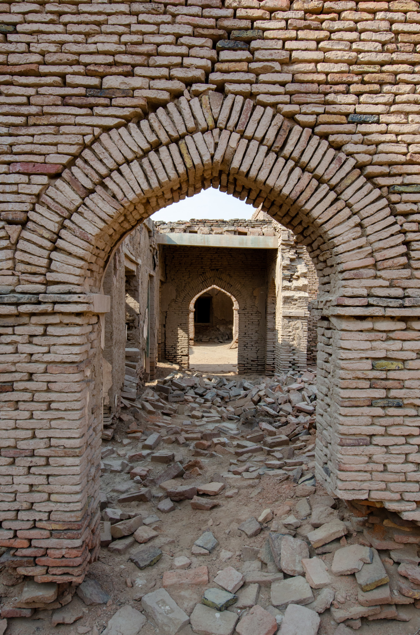 Das Innere des Derawar Fort auf der Pakistan Route