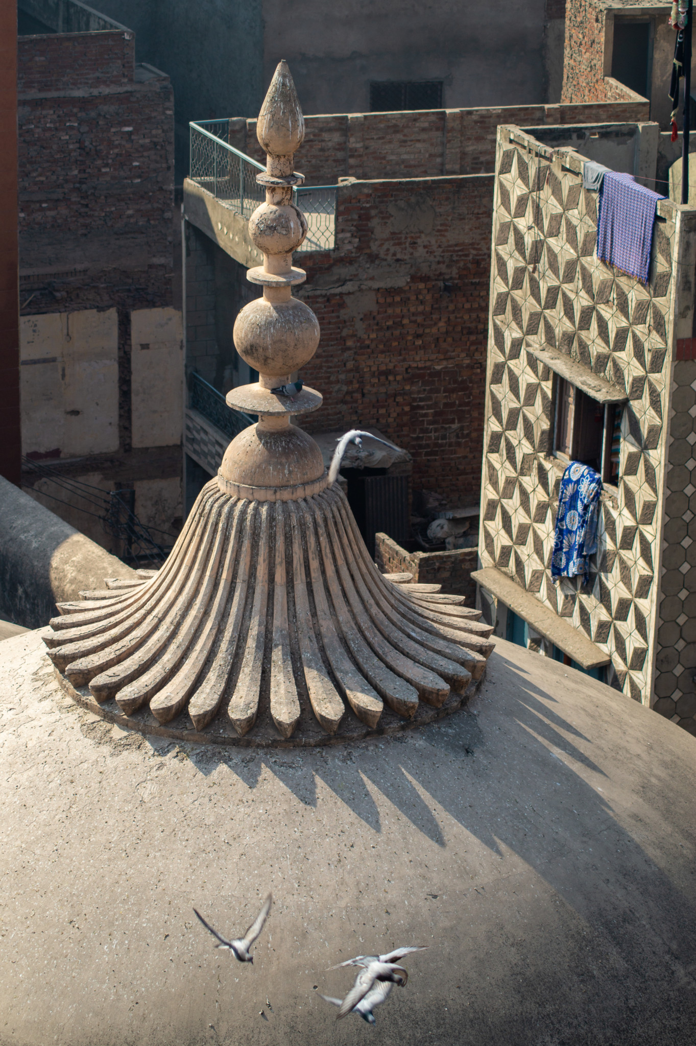 Kuppe von oben in der Wazir Khan Moschee in Lahore