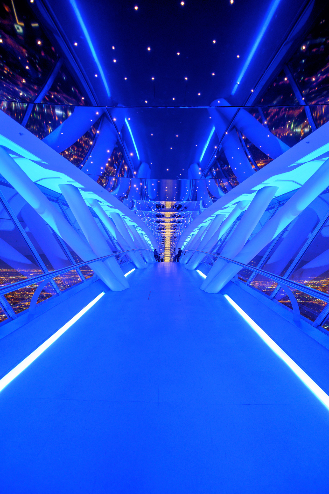 Die Brücke im Kingdom Center gilt als Sehenswürdigkeiten in Riad