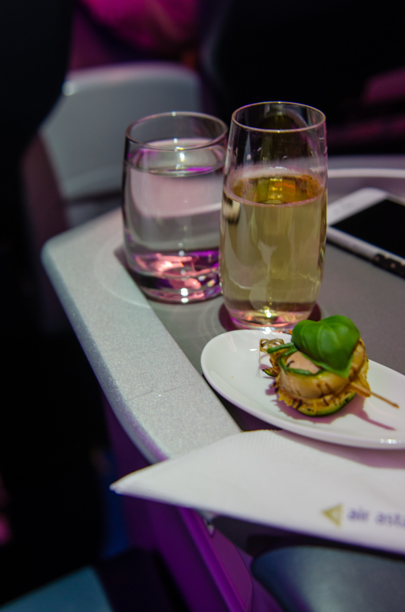 Taittinger Champagner in der Air Astana Business Class