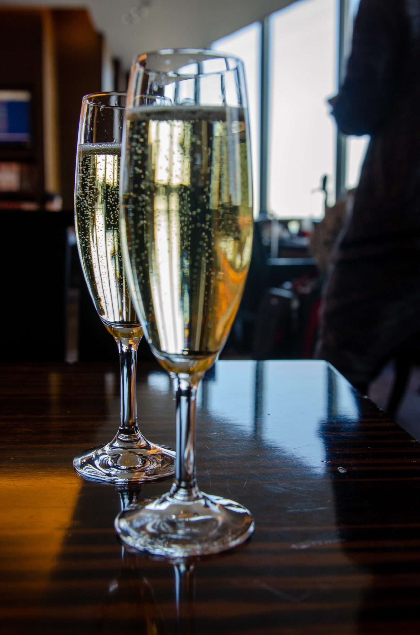 Champagner in der JAL First Class Lounge