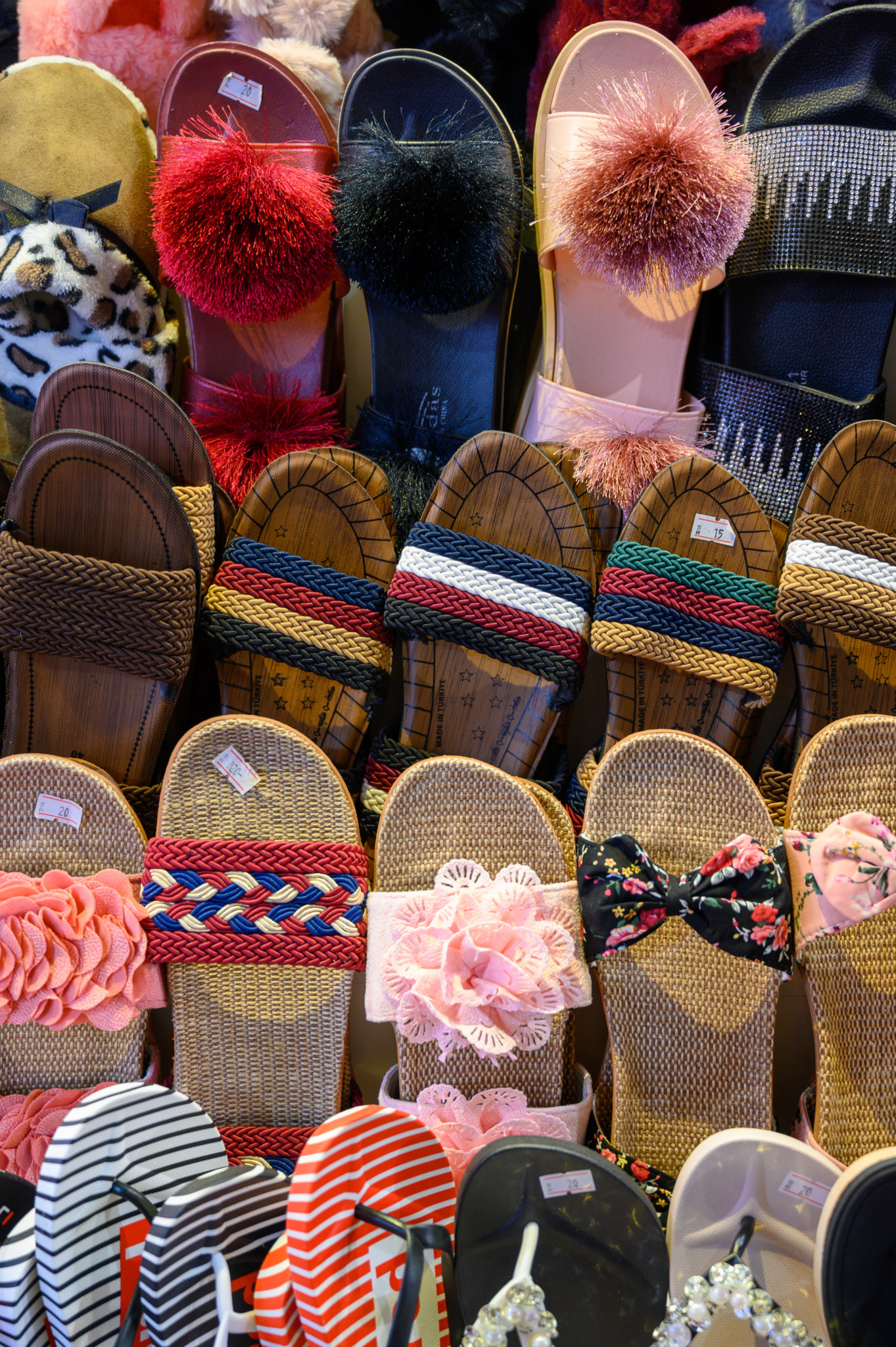 Schuhe auf dem Share al Hob Souk