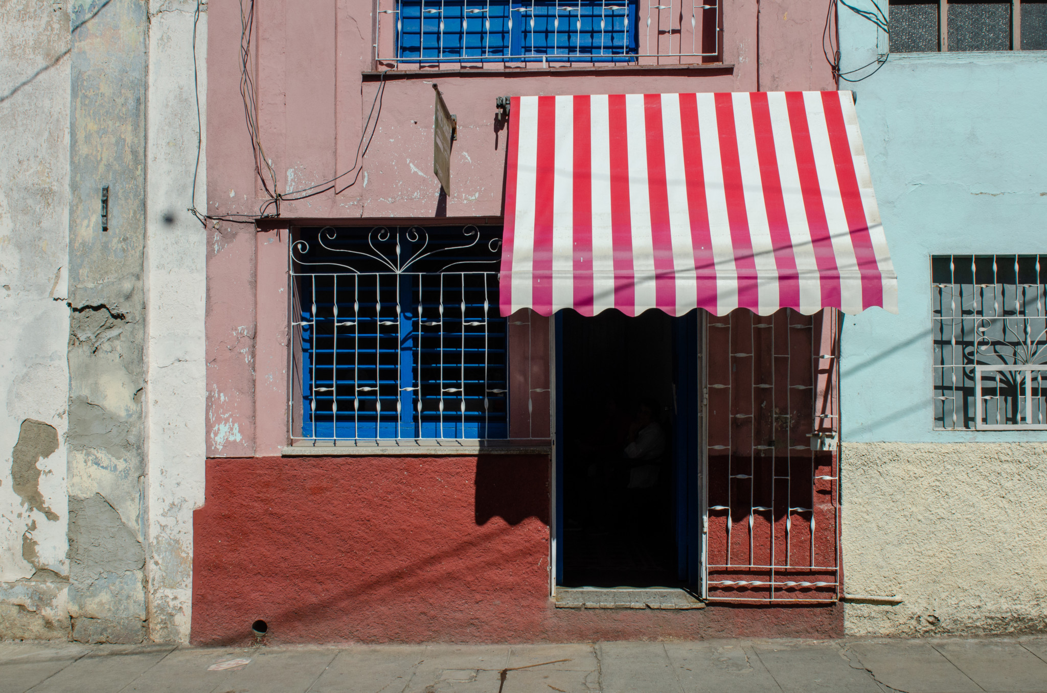 Typische Fassade in Kuba