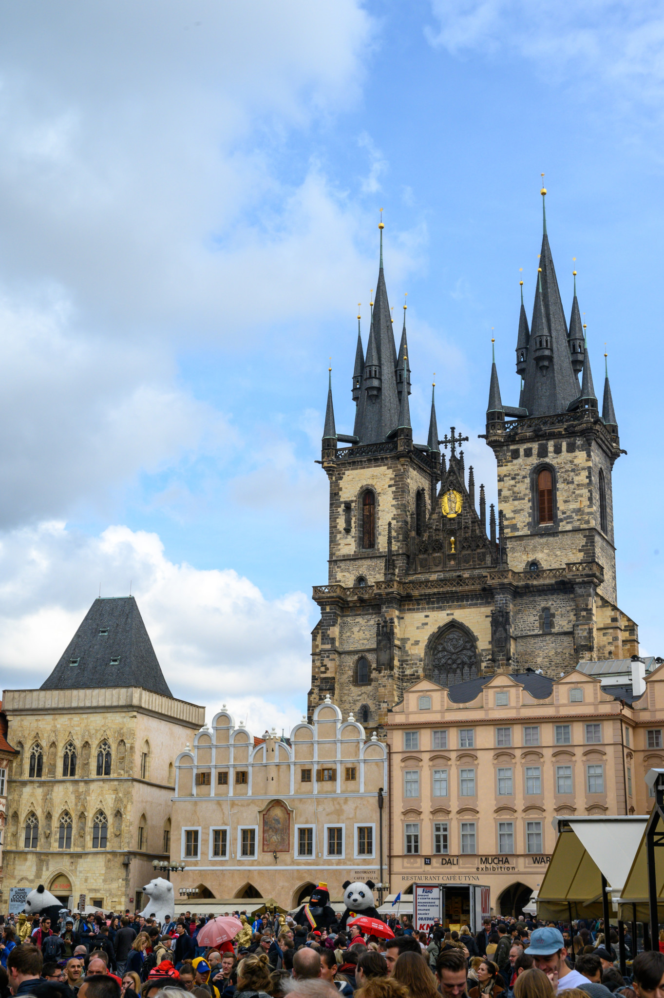 Das Altstädter Rathaus gehört zu den Prag Sehenswürdigkeiten
