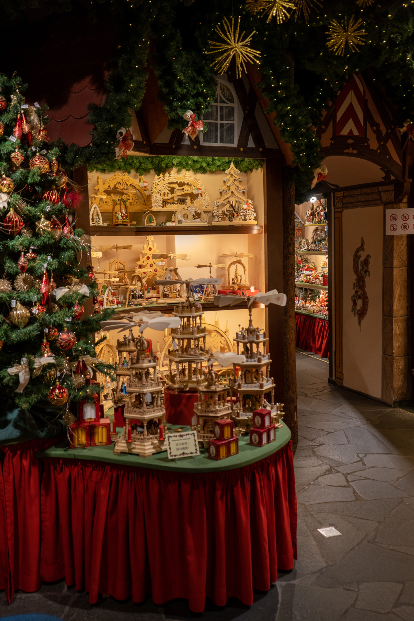 Weihnachtsdekoration bei Käthe Wohlfahrt