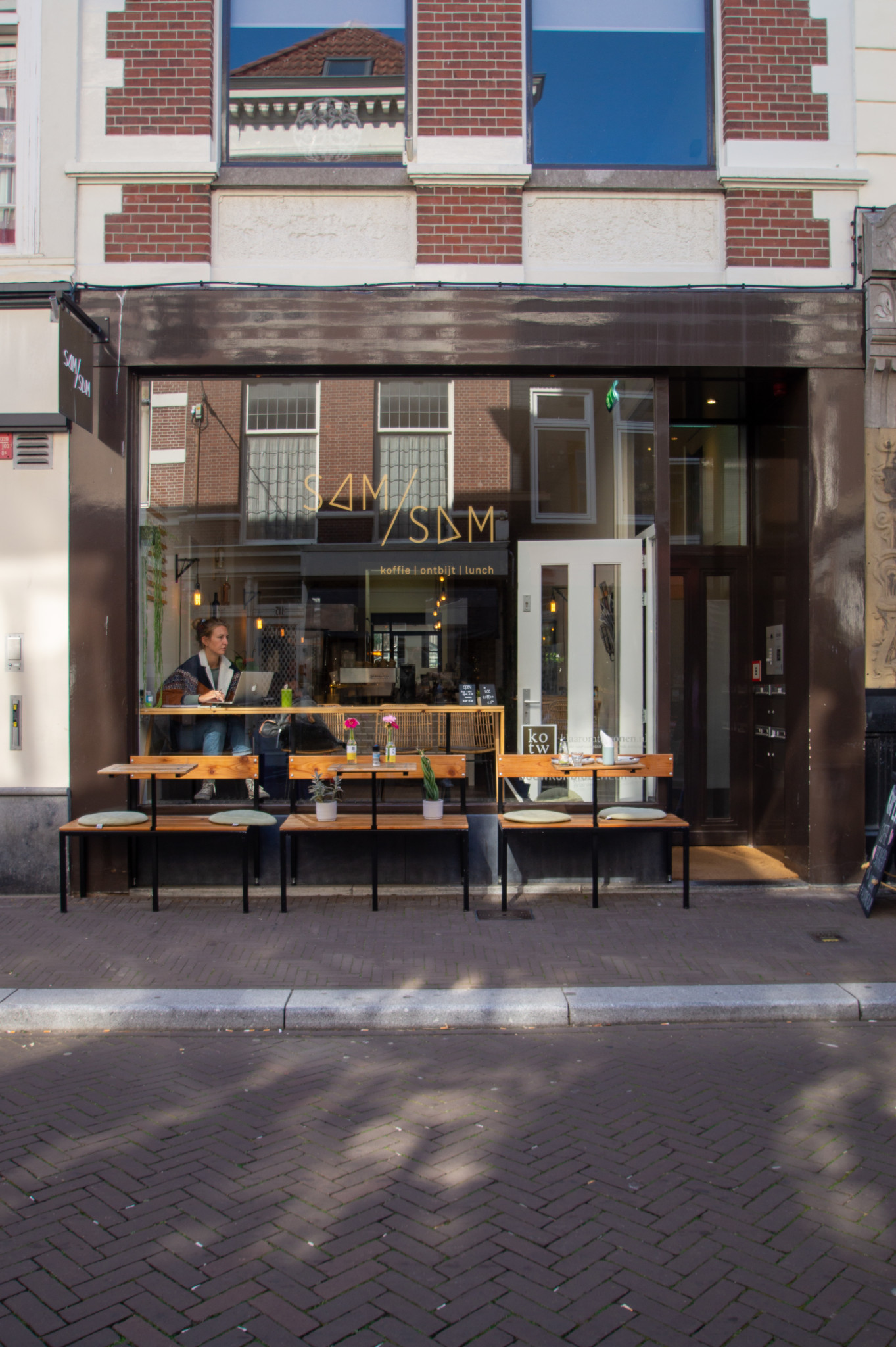 Hübsches Café in Den Haag