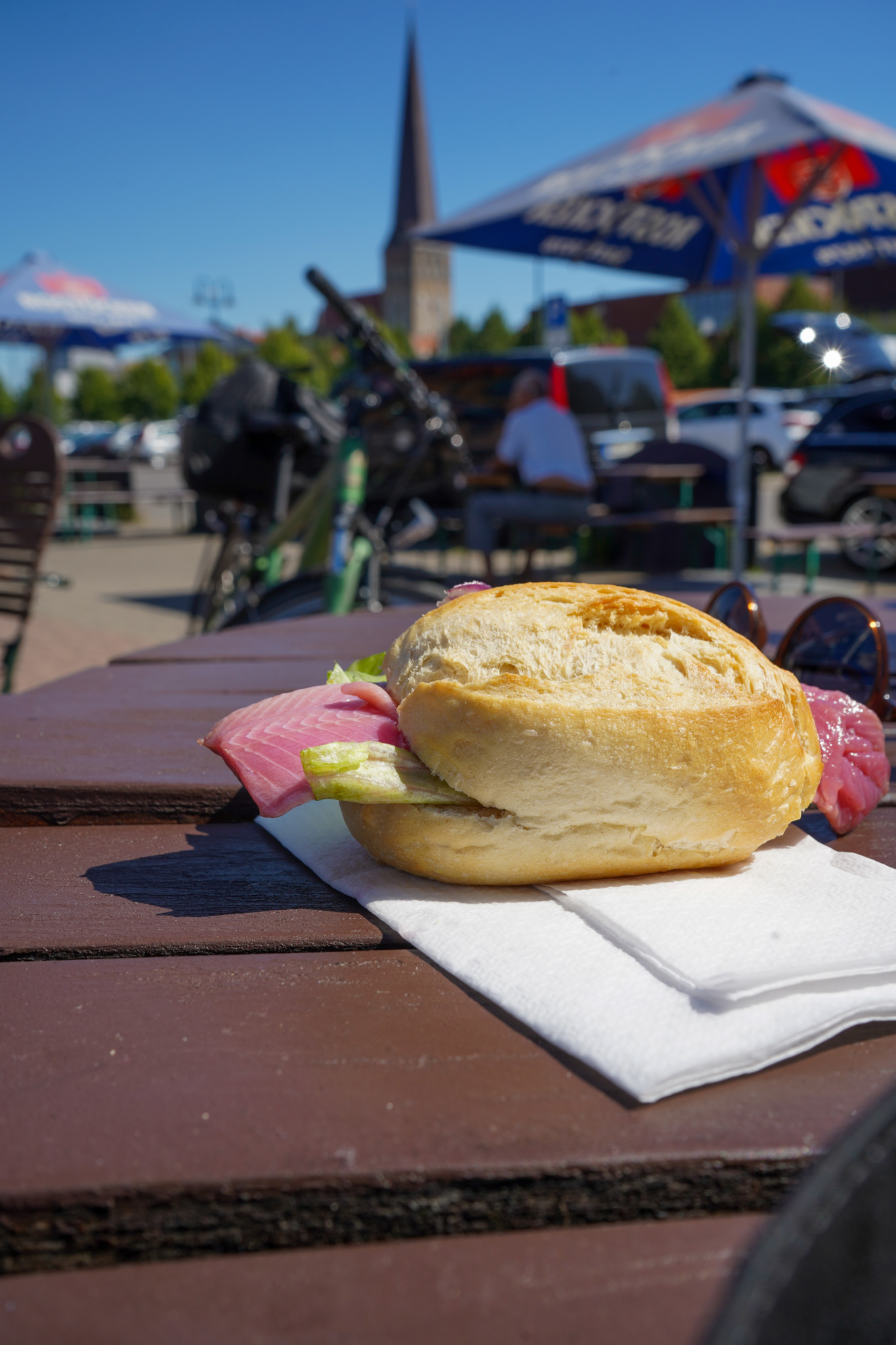 Fischbrötchen im Stadthafen von Rostock