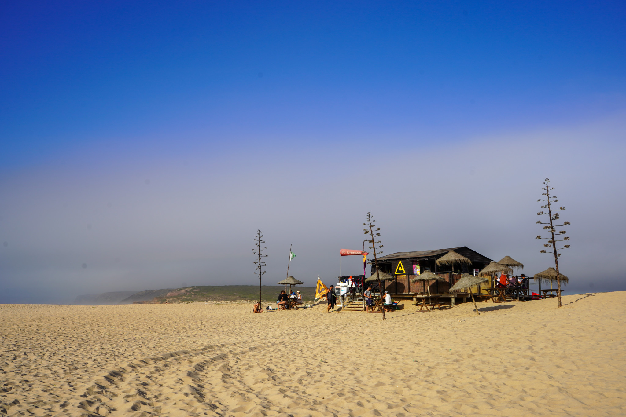 Die berühmte Strandbar in Bordeira
