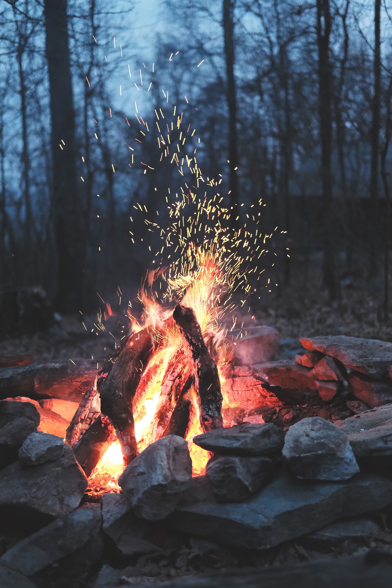 Lagerfeuer auf dem Roadtrip