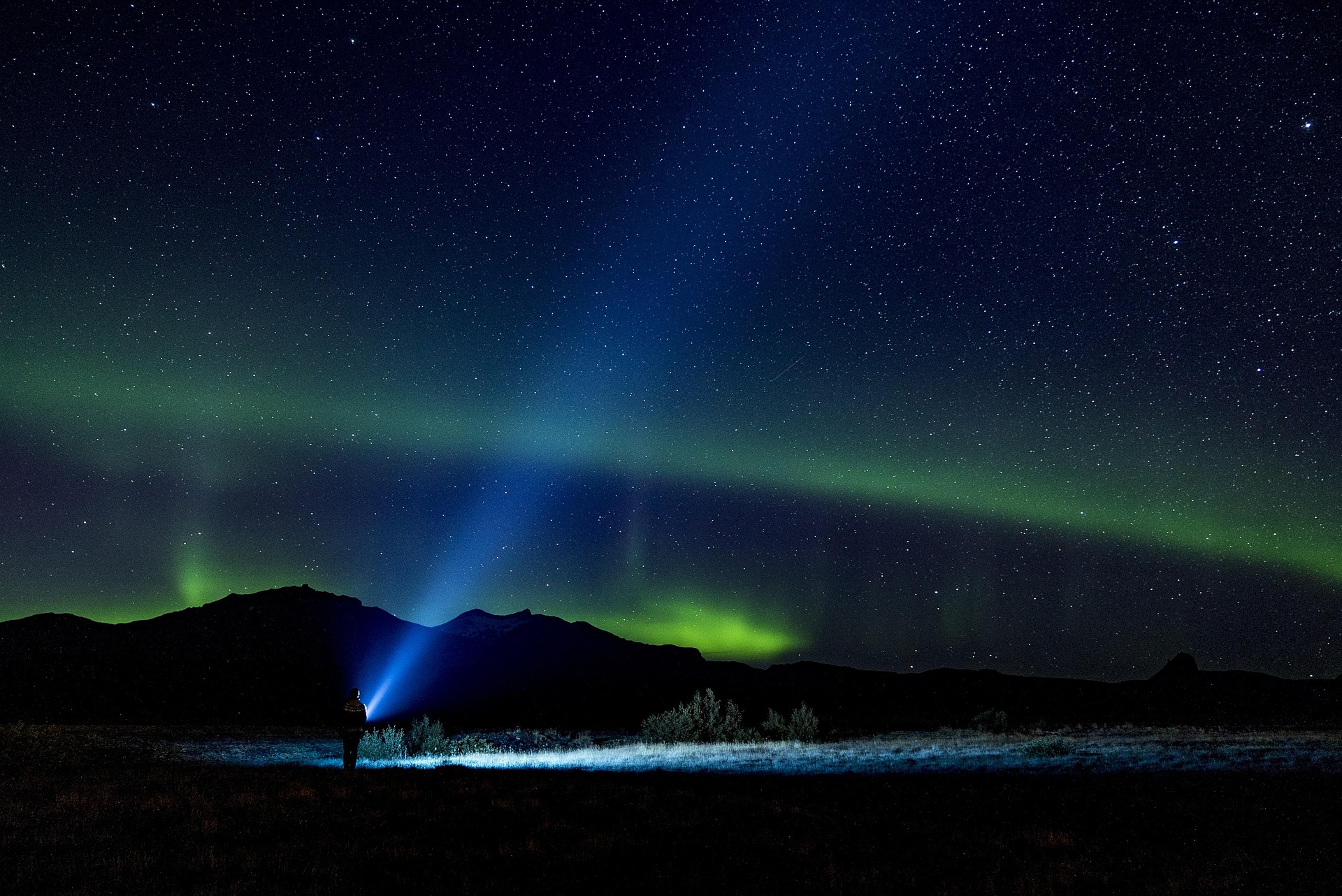 Northern Lights mit Taschenlampe