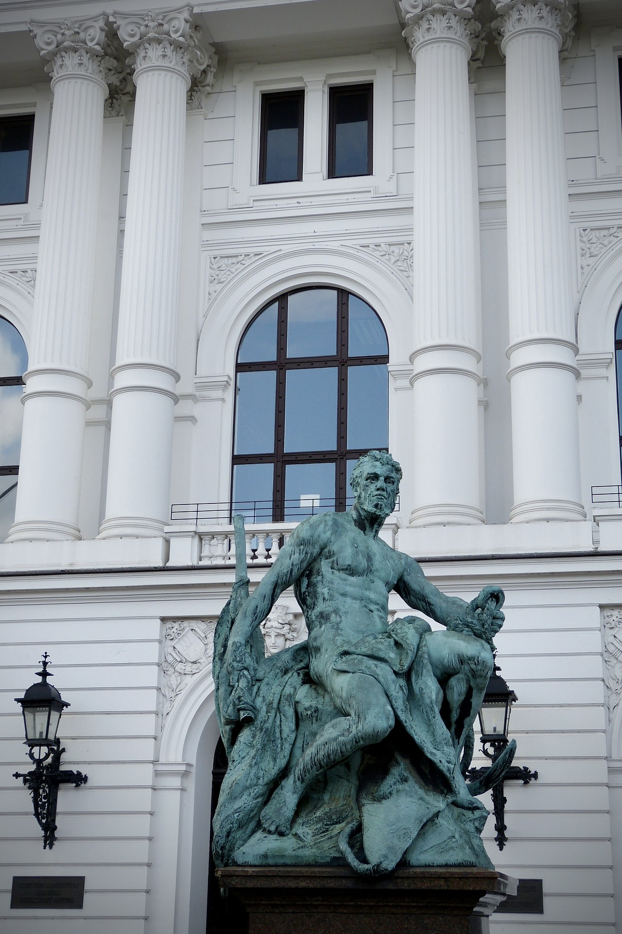Das Rathaus Altona ist einer der Hamburg Insider Tipps