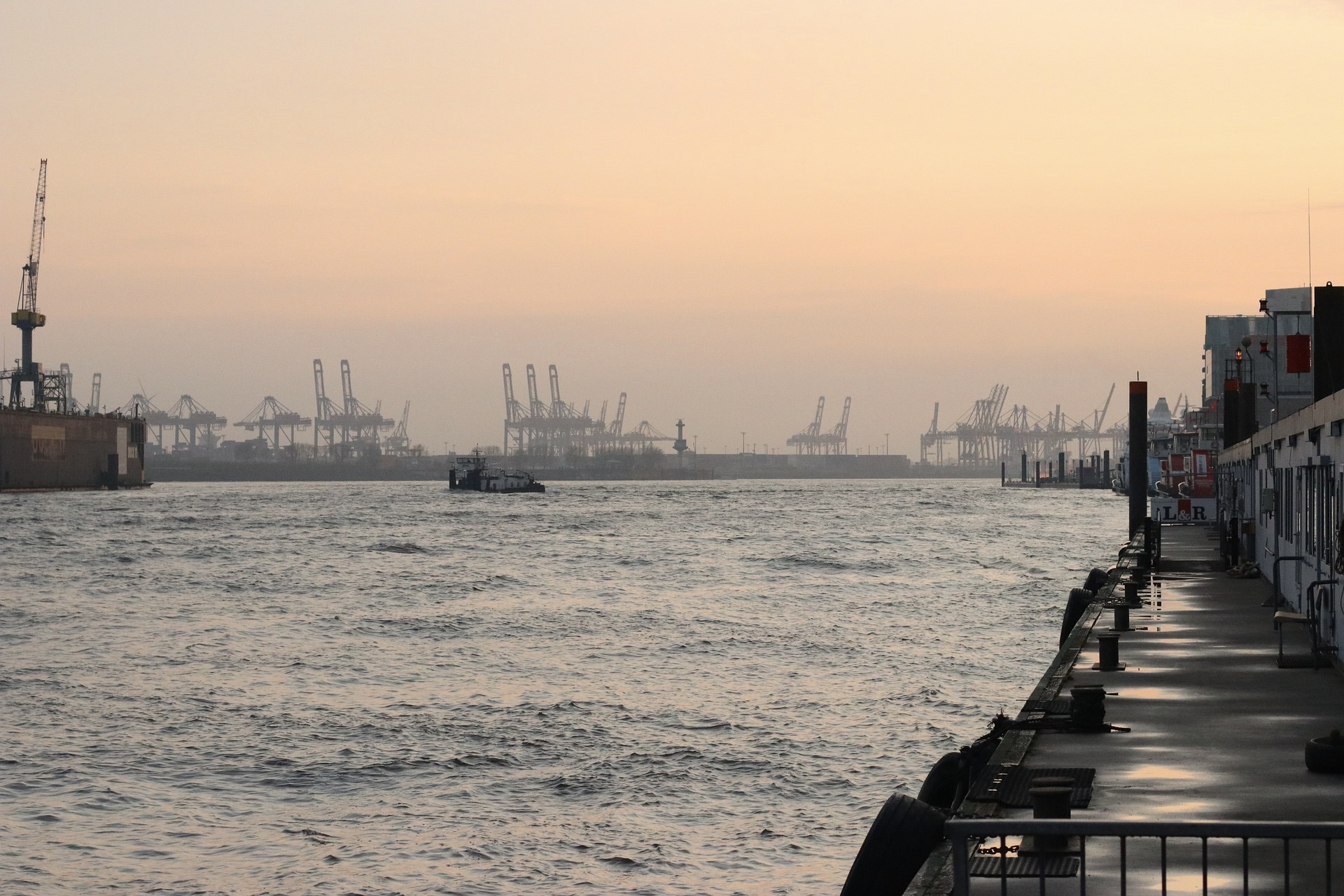 Tickets für die Hafenrundfahrt im Hamburger Hafen