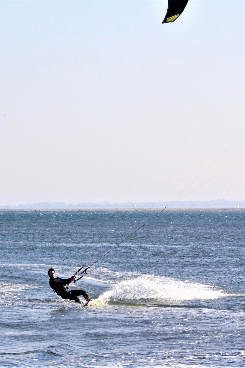 Für Kitesurfer ist Fehmarn ein Paradies