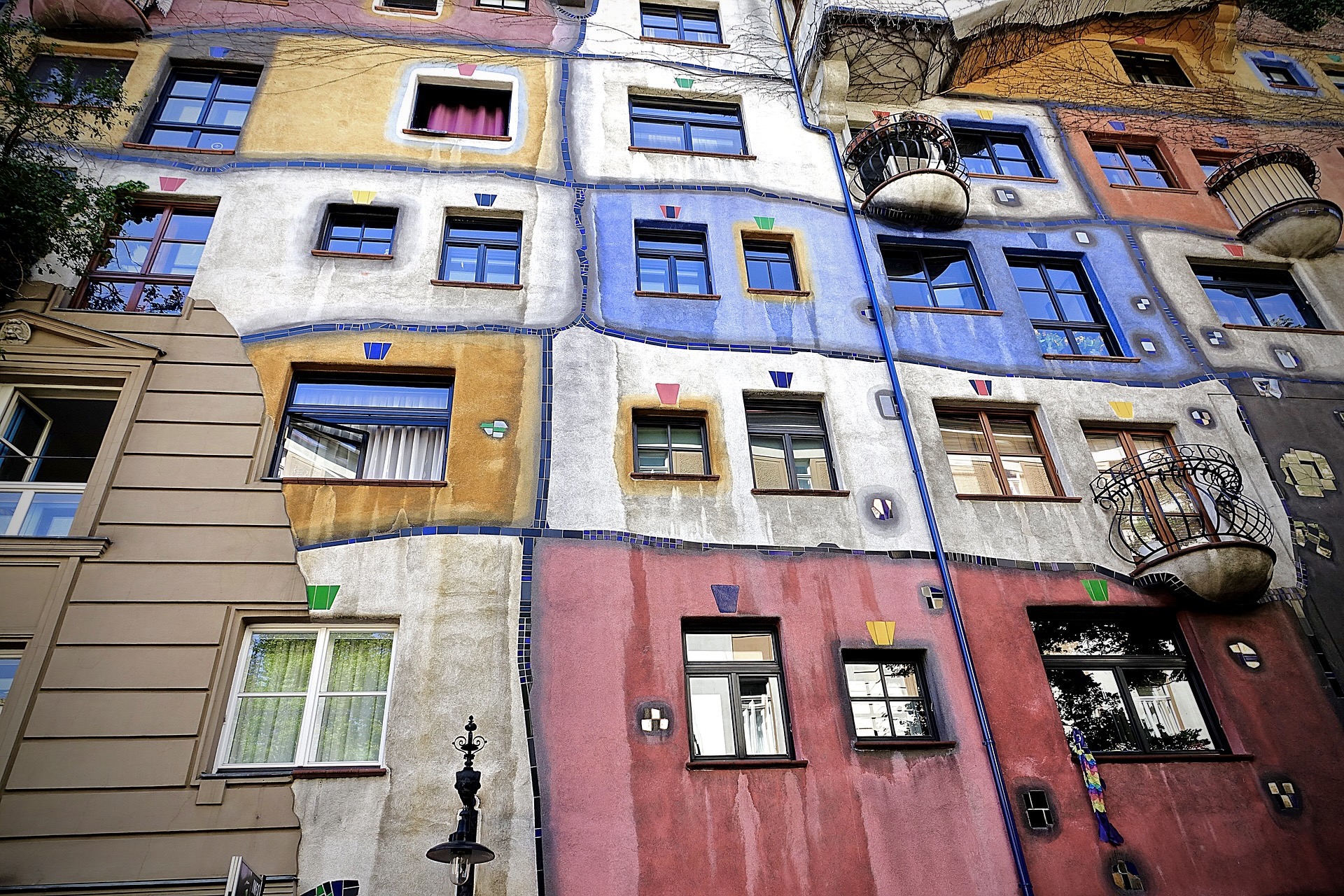 Das Hundertwasserhaus in Wien ist ein Highlight für Fans von Kunst und Architektur