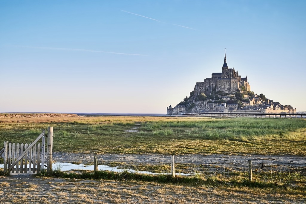 Mont Saint Michel gehört zu den bekanntesten Sehenswürdigkeiten in Frankreich