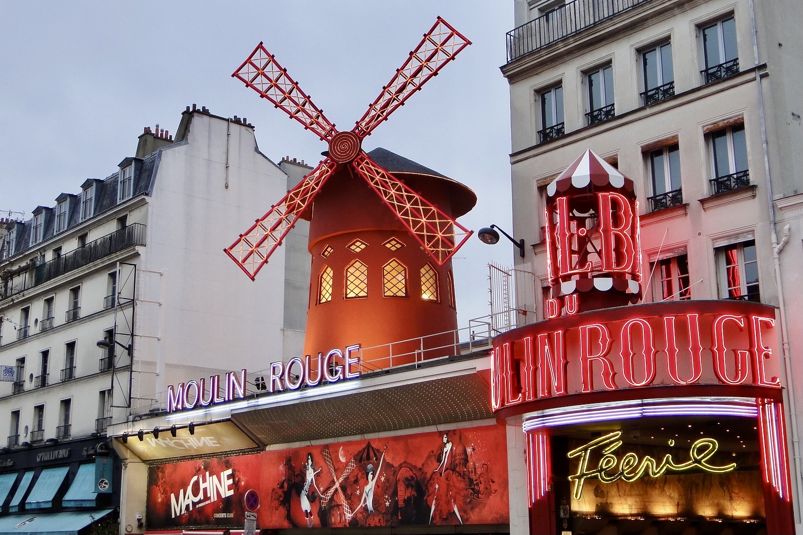 Moulin Rouge in Montmartre
