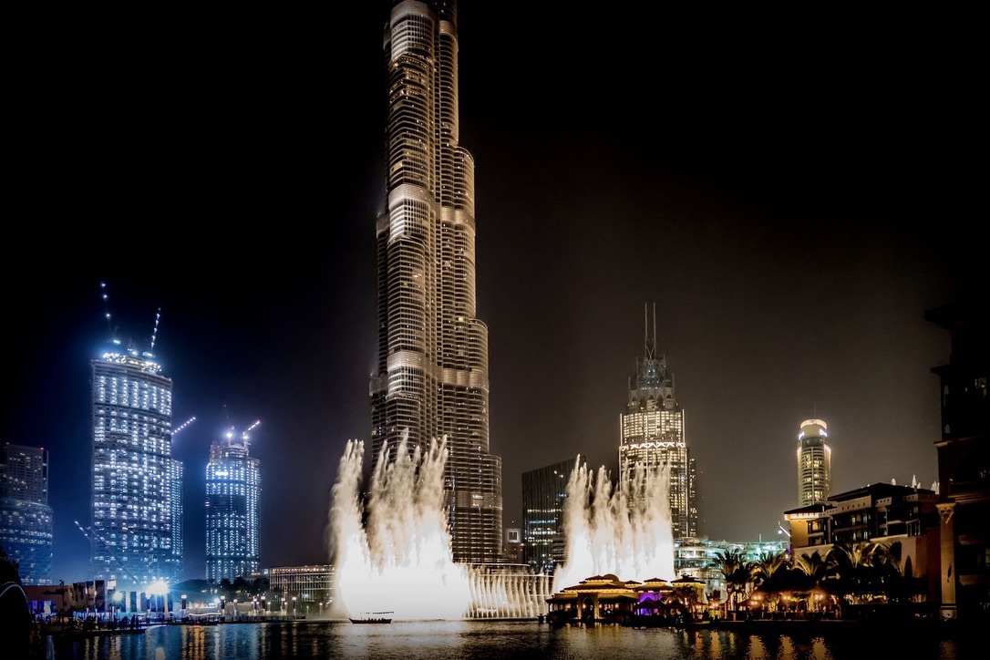 Der Dubai Fountain ist der größte Springbrunnen der Welt
