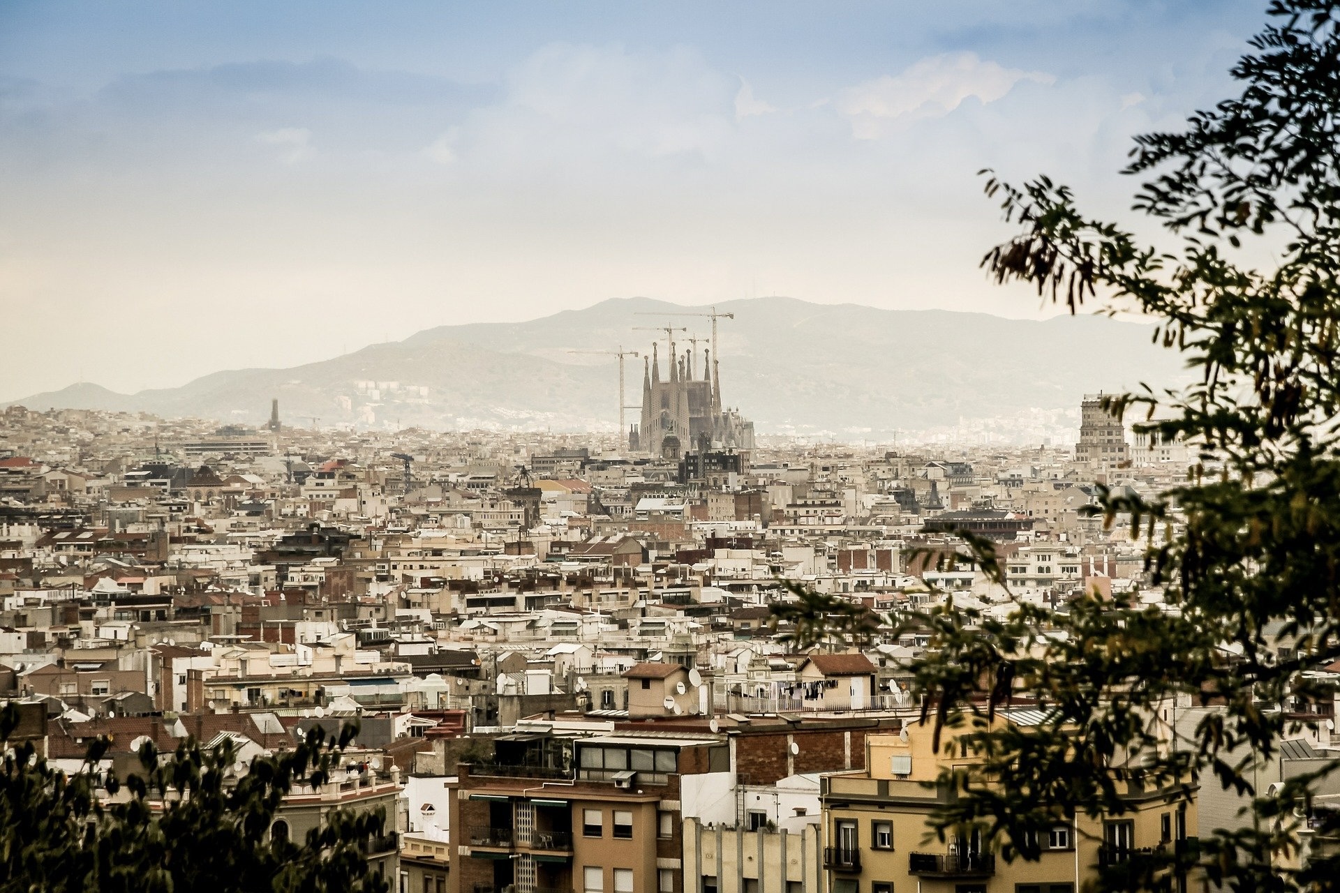 Die Aussicht auf Barcelona macht die spanische Stadt zu einem top Reiseziele im März