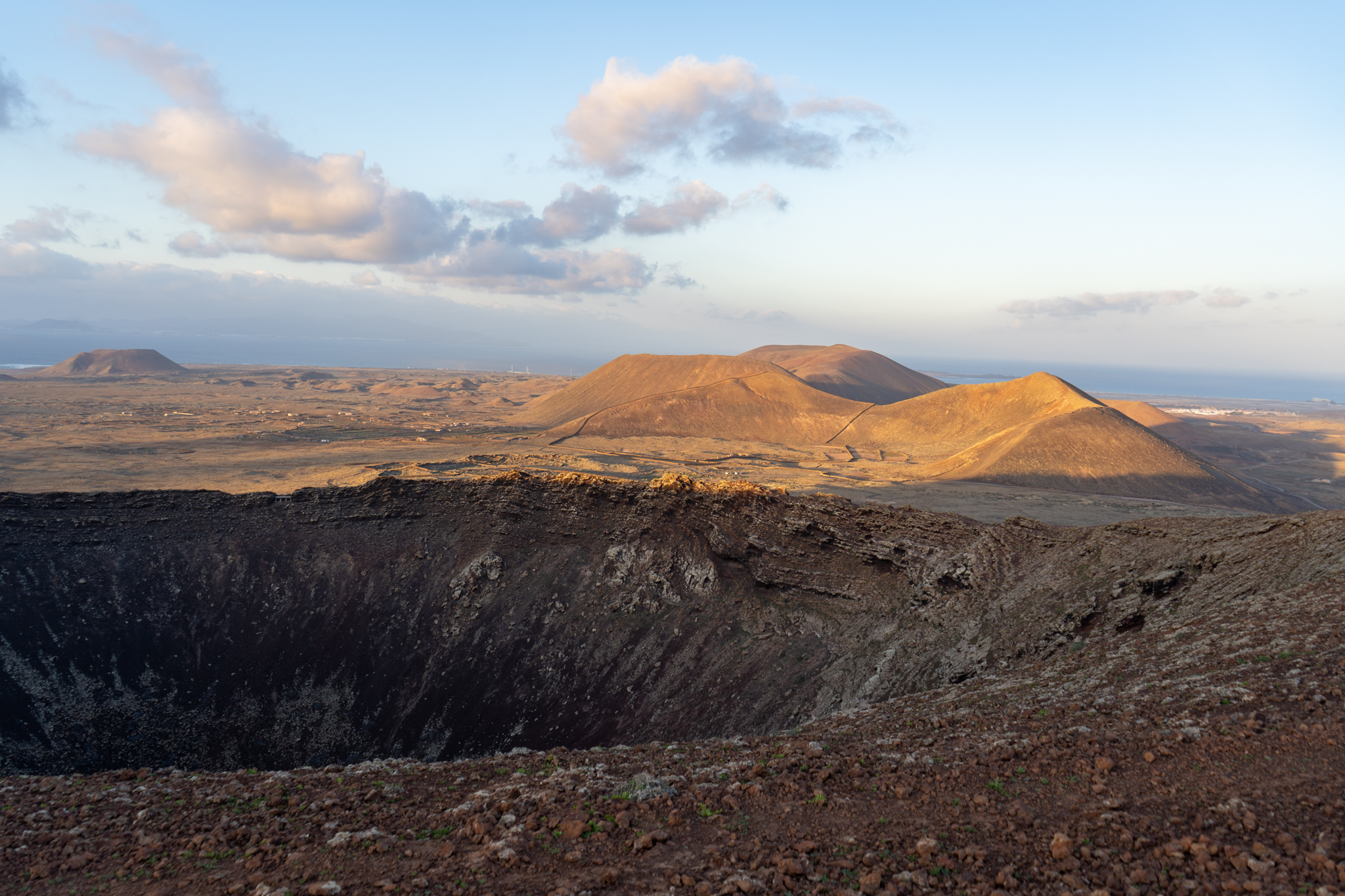 Blick in den Krater vom Calderon Hondo