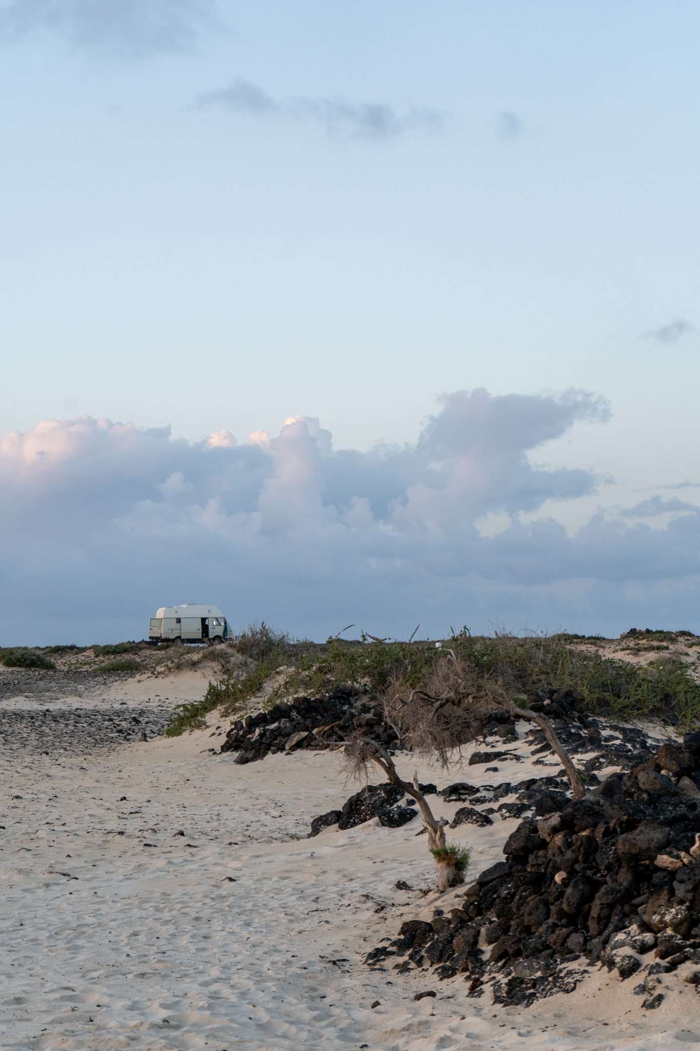 Bus in El Cotillo