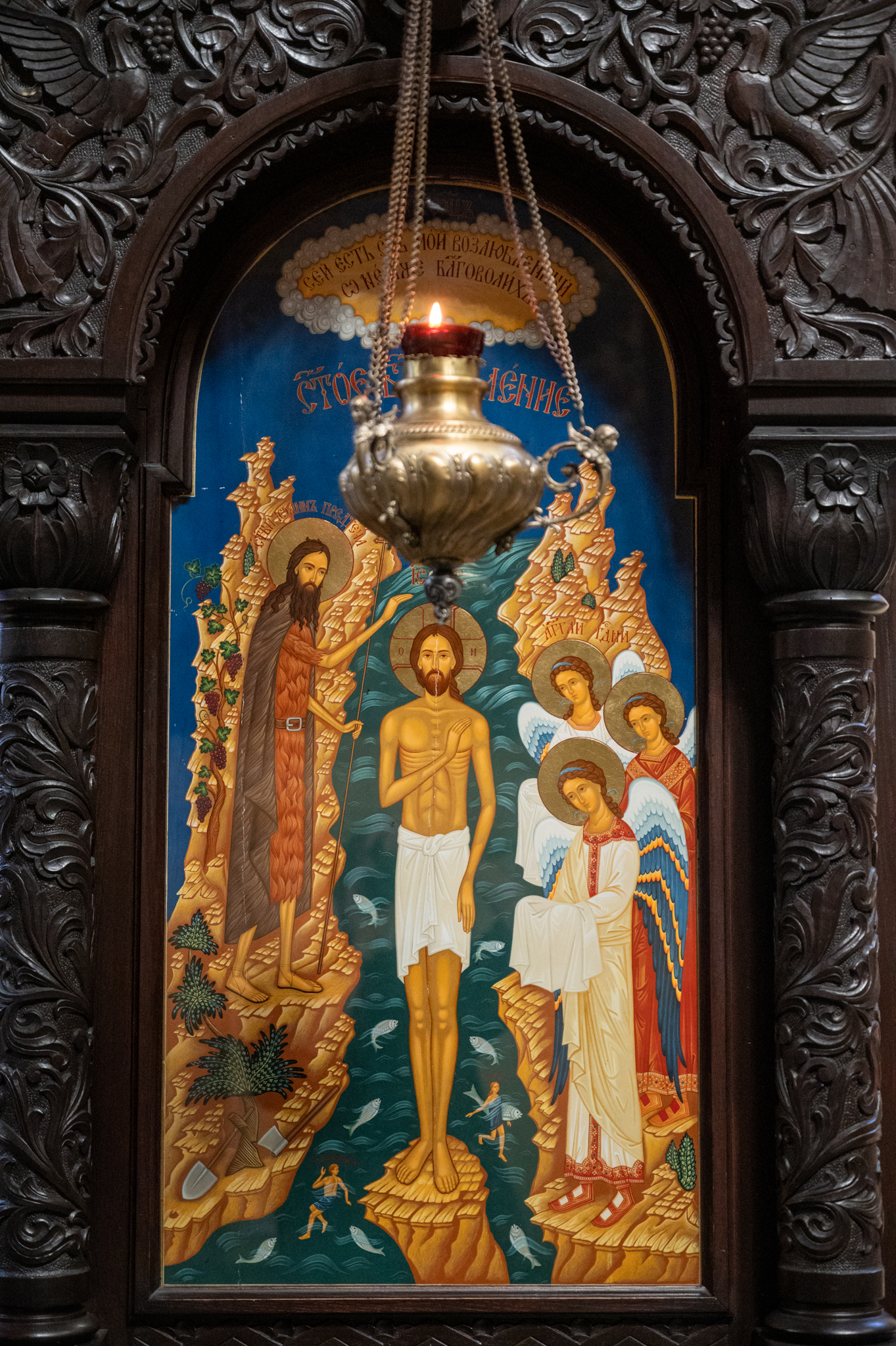 Innen in der Muttergottes-Kathedrale in Varna