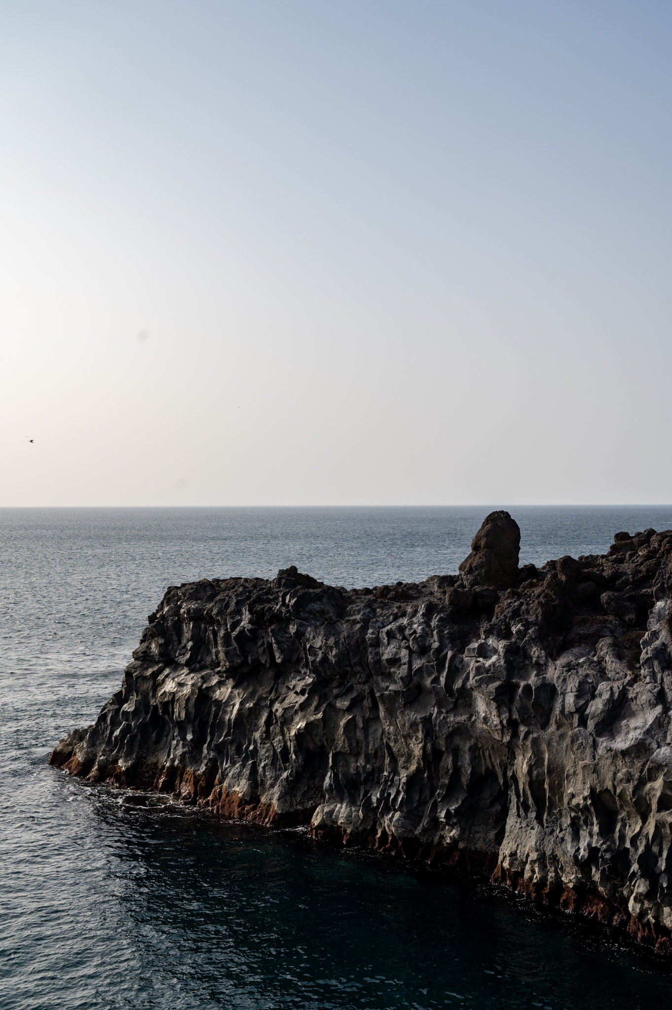 Die Lavafelsen Los Hervideros auf der kanarischen Insel Lanzarote