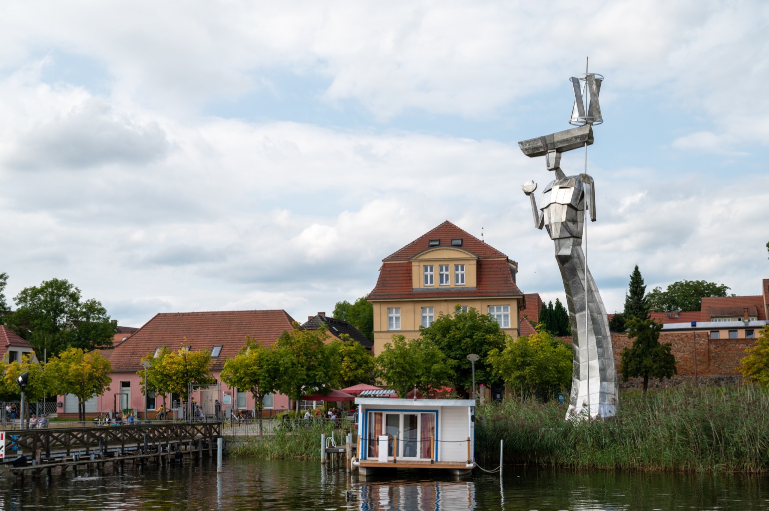 Neuruppin Sehenswürdigkeiten: Die 11 schönsten Highlights Neuruppin Sehenswürdigkeiten: Die 11 schönsten Highlights
