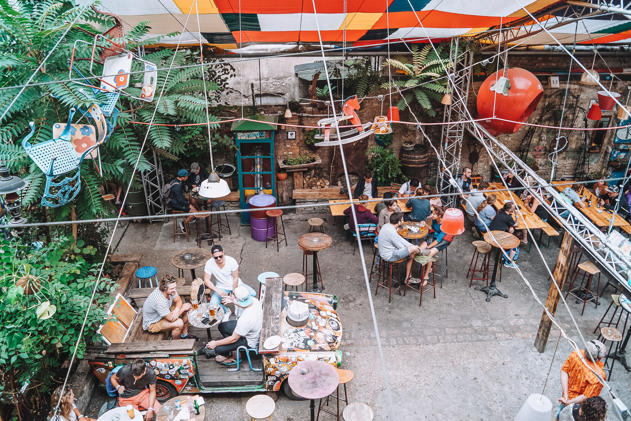 Die Budapester Ruinenbar Szimpla Kert