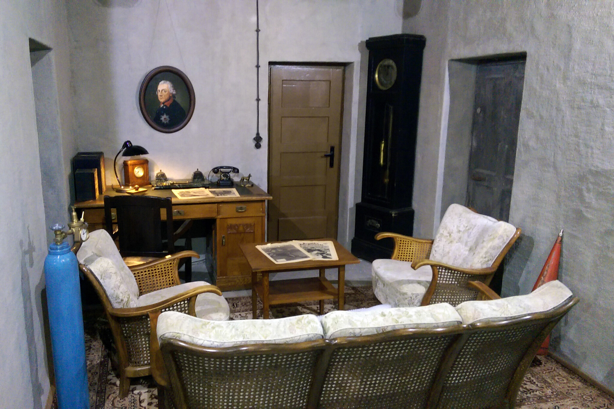 Die Story Ausstellung zeigt Hitlers Arbeitszimmer im Bunker