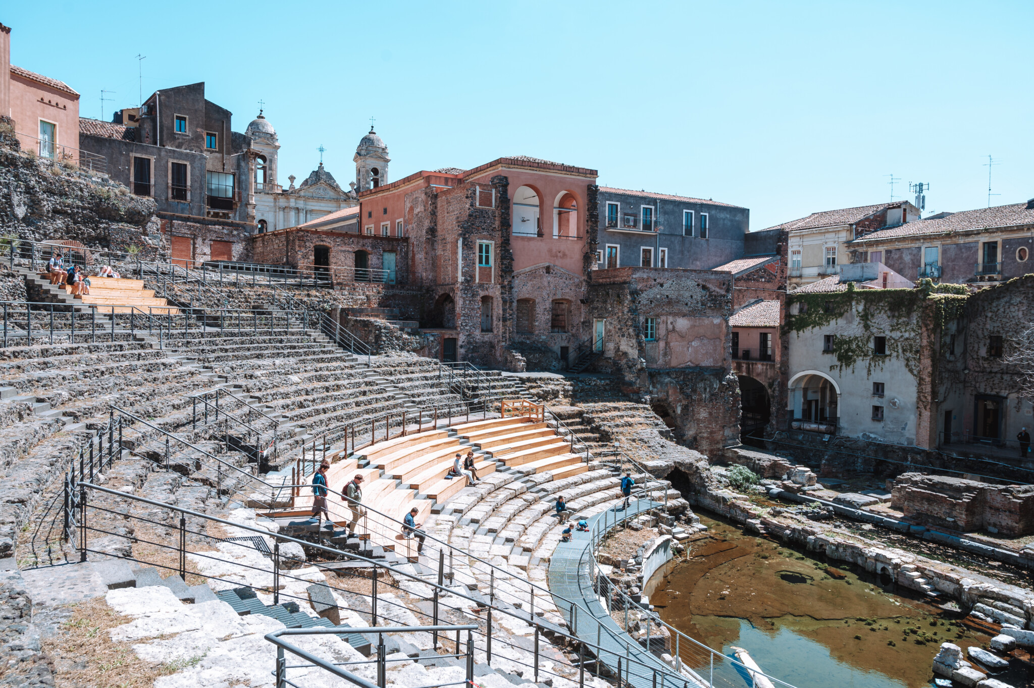 Das Römische Amphitheater gehört zu den besten Sehenswürdigkeiten in Catania