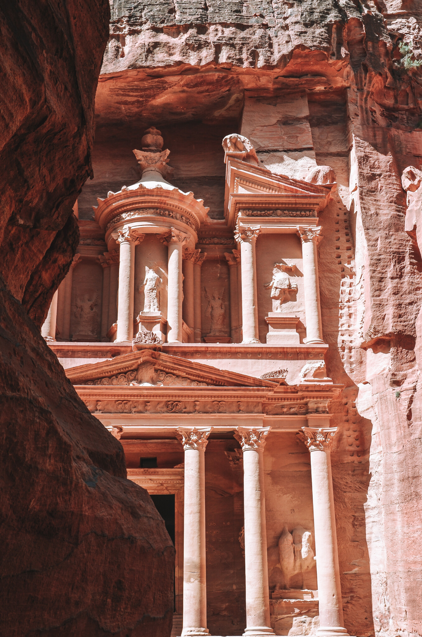 Das Khazne al-Firaun in der Felsenstadt Petra