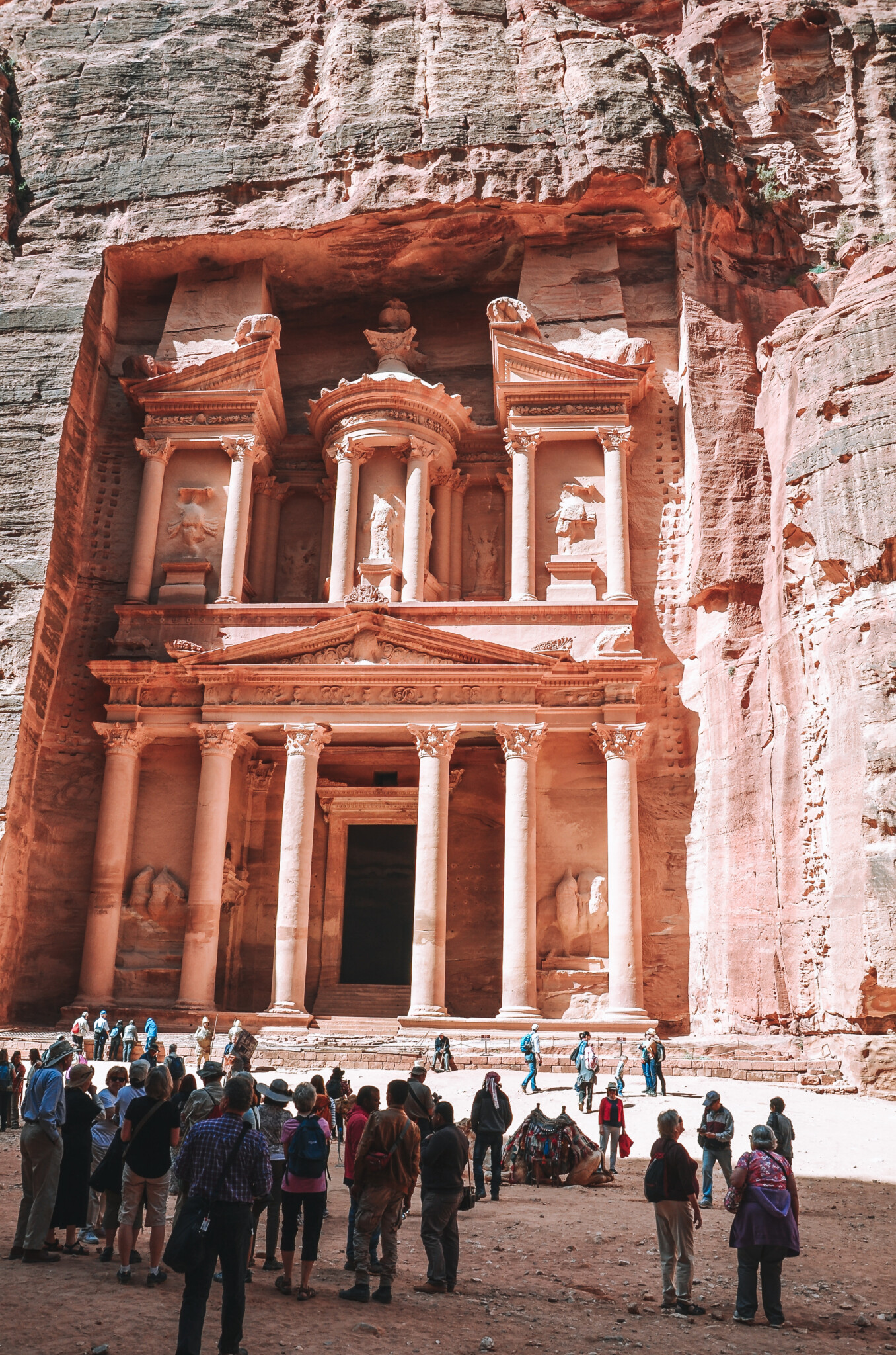 Die Felsenstadt Petra in Jordanien ist ein Highlight