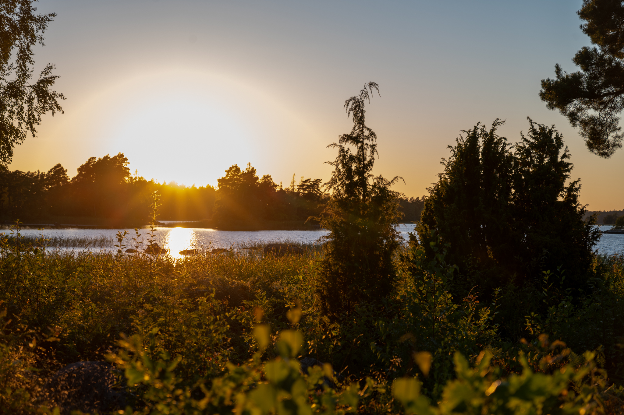 Sonnenuntergang am Lake Asnen in Småland in Schweden