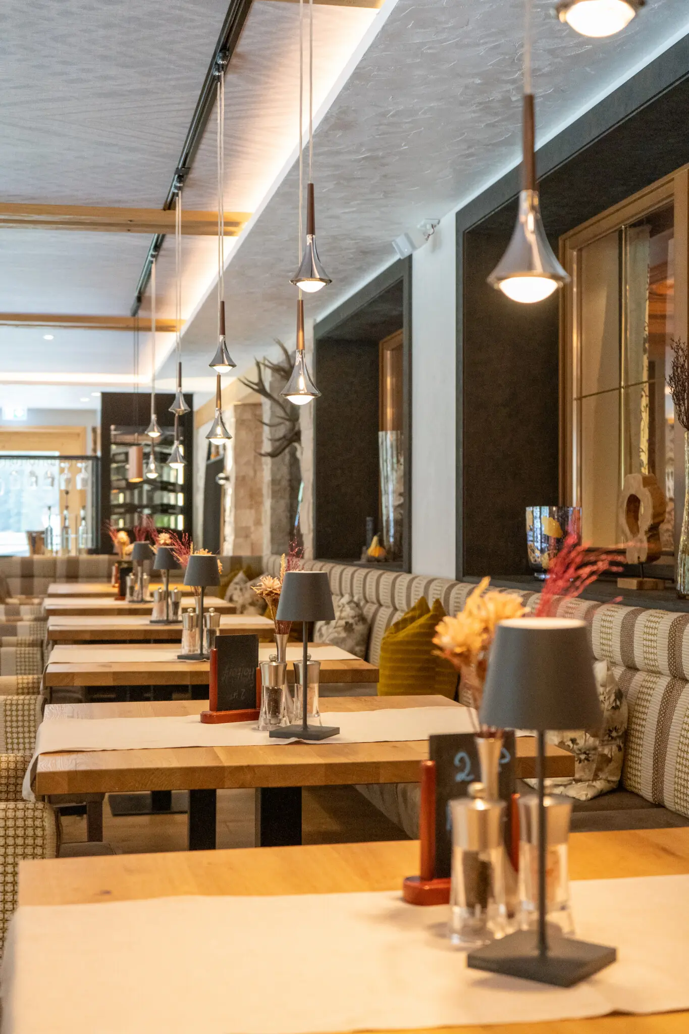 Restaurant im Alpinhotel Berghaus in Tux im Zillertal
